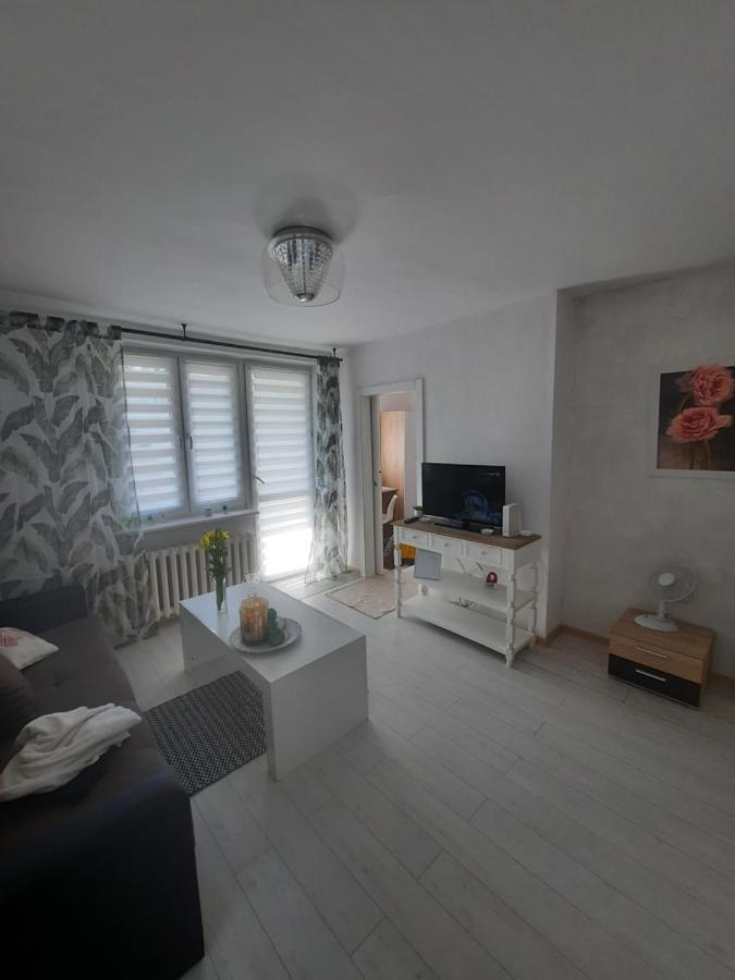 Apartament Zorzy Przy Instytucie Kardiologii Anin Warschau Buitenkant foto